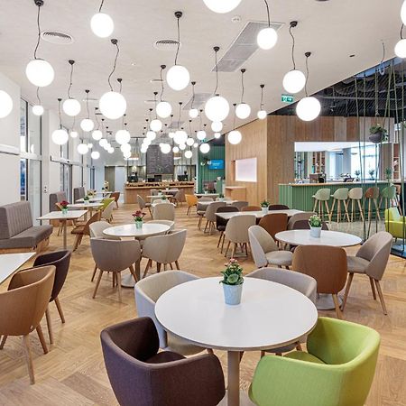 Holiday Inn Prague By Ihg Esterno foto