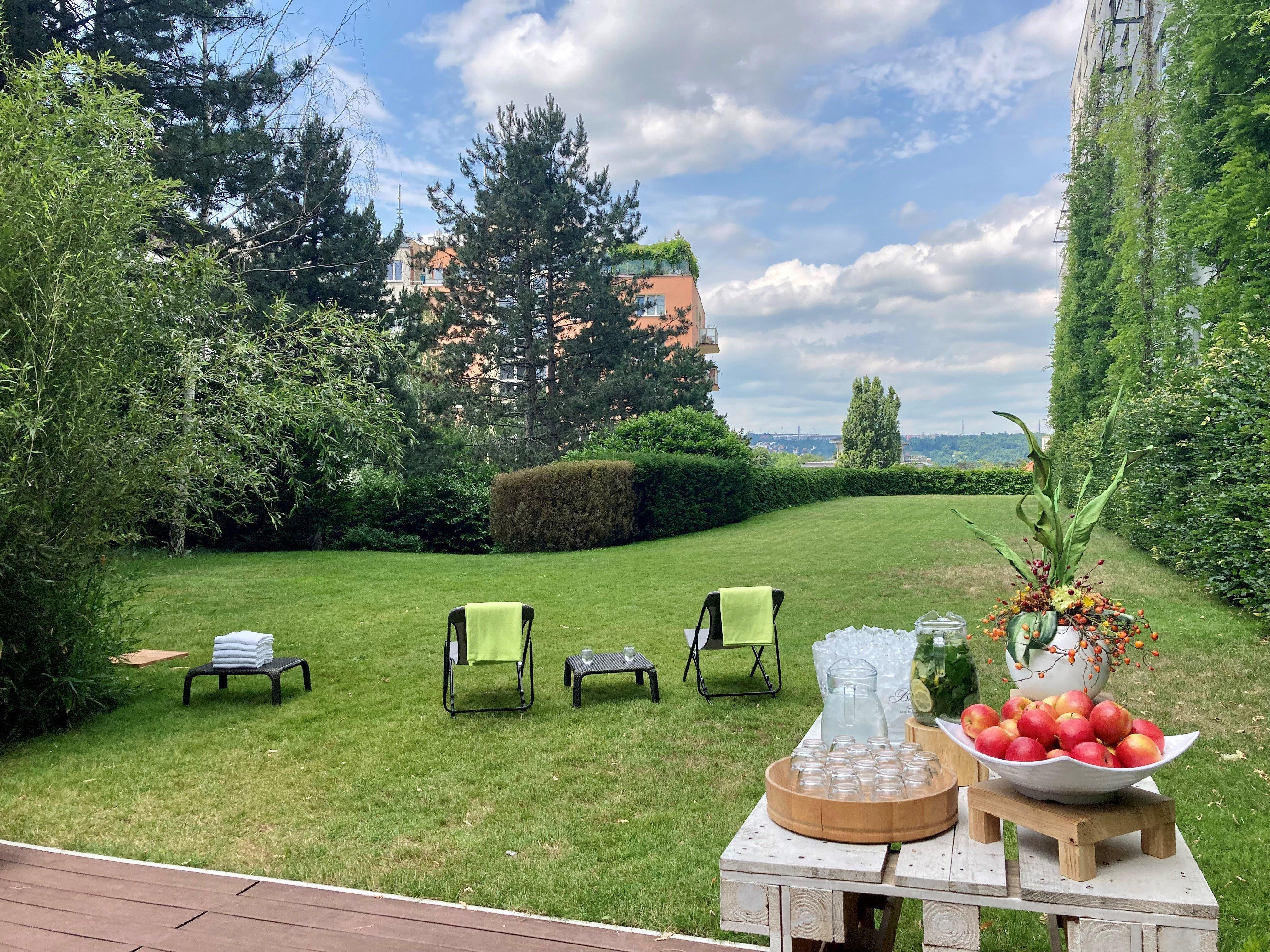 Holiday Inn Prague By Ihg Esterno foto
