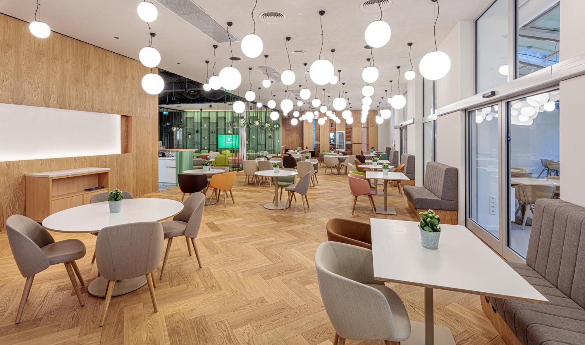 Holiday Inn Prague By Ihg Esterno foto