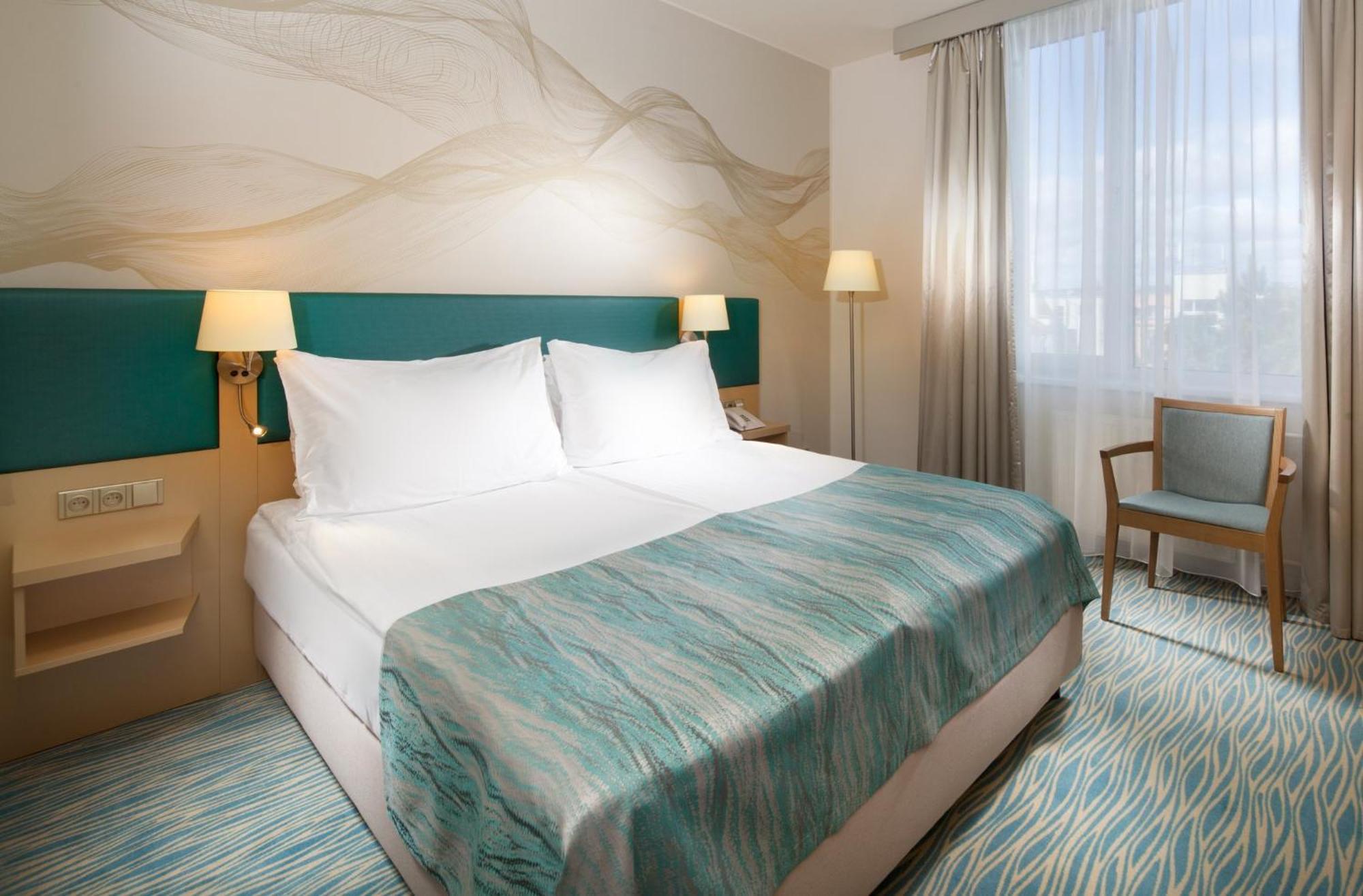 Holiday Inn Prague By Ihg Esterno foto