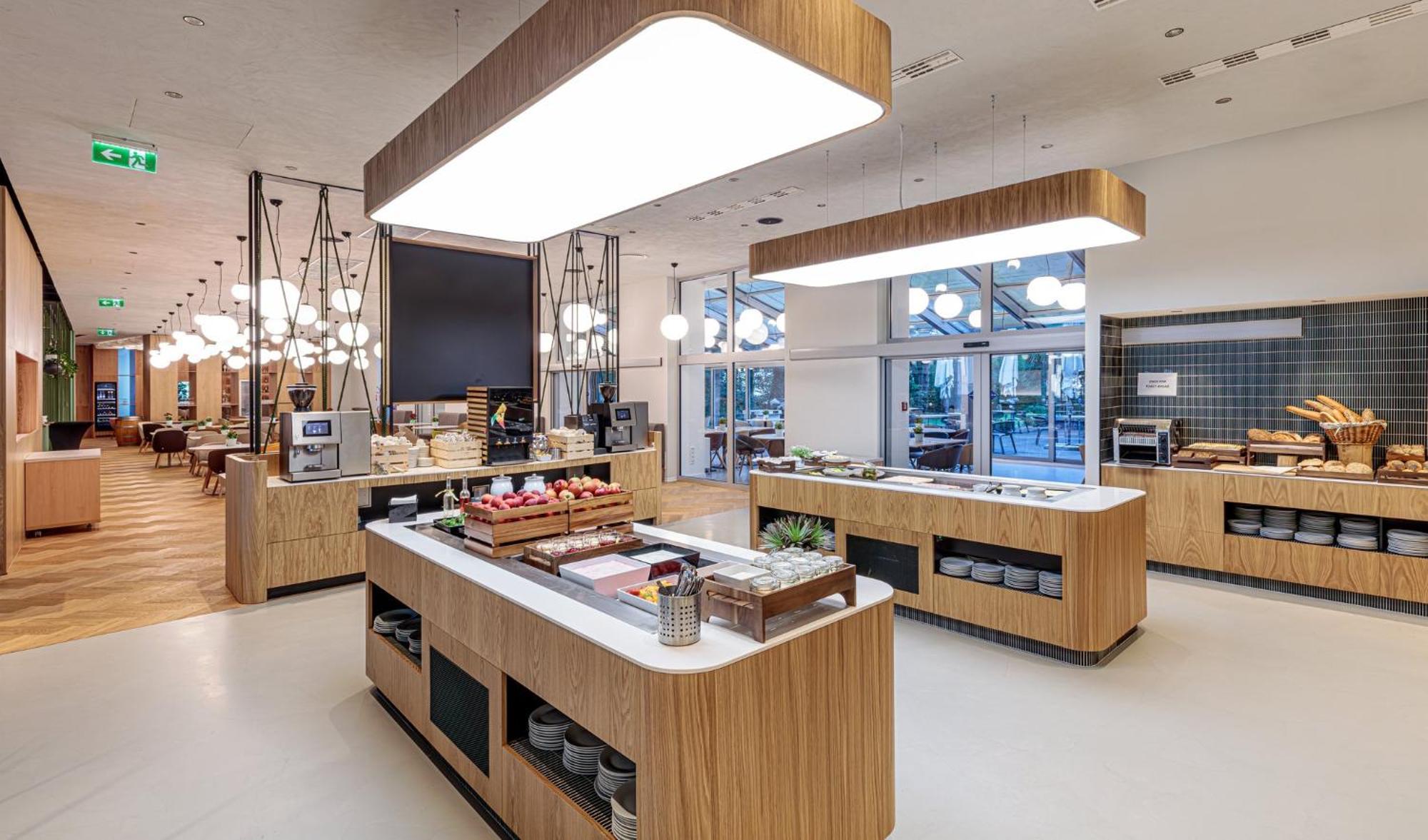 Holiday Inn Prague By Ihg Esterno foto